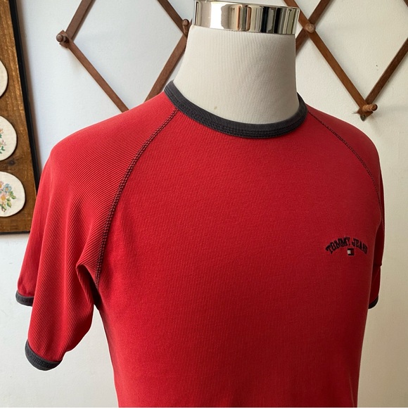 90s Vintage Tommy Hilfiger Ribbed Fitted T-Shirt - Picture 6 of 14